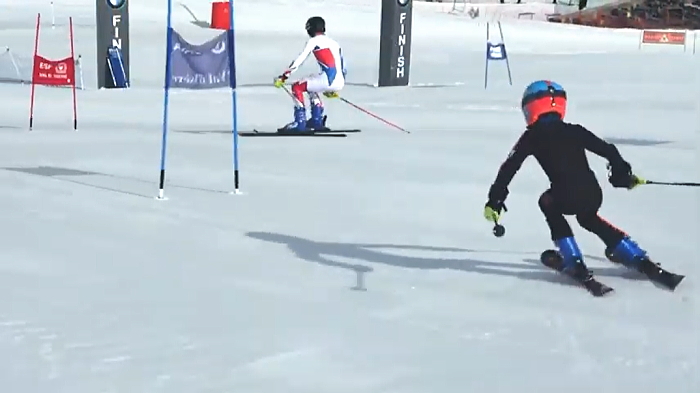 �����O�X�L�[�u�[�c